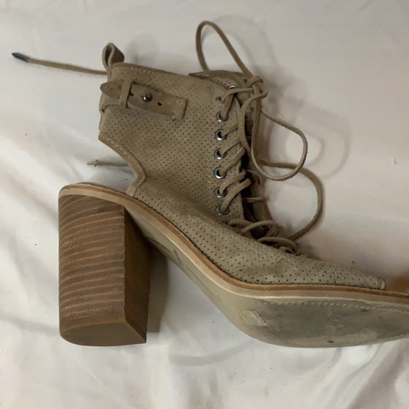 Dolce Vita Lira Peep Toe Ankle Bootie - Picture 6 of 10